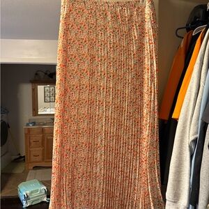 Floral Pleated Maxi Skirt